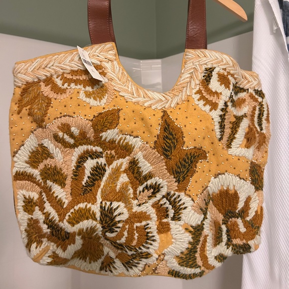 BRAND NEW ANTHRO Large Embroidered Leather Tote - Picture 1 of 4